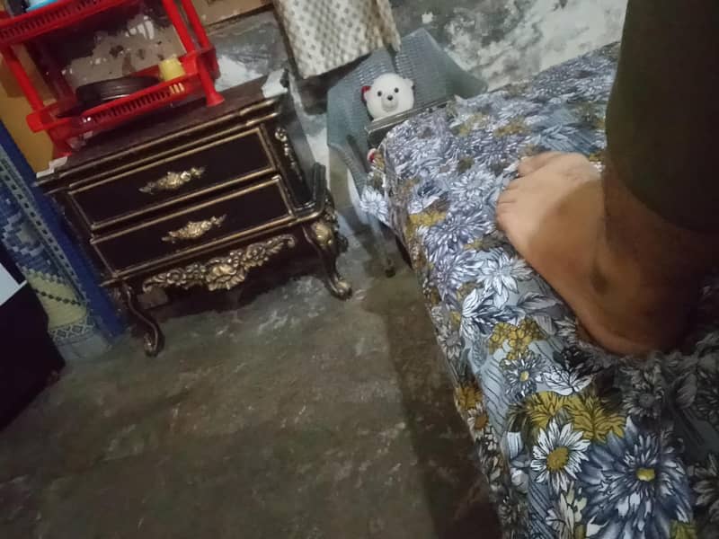 bed side table drising 0