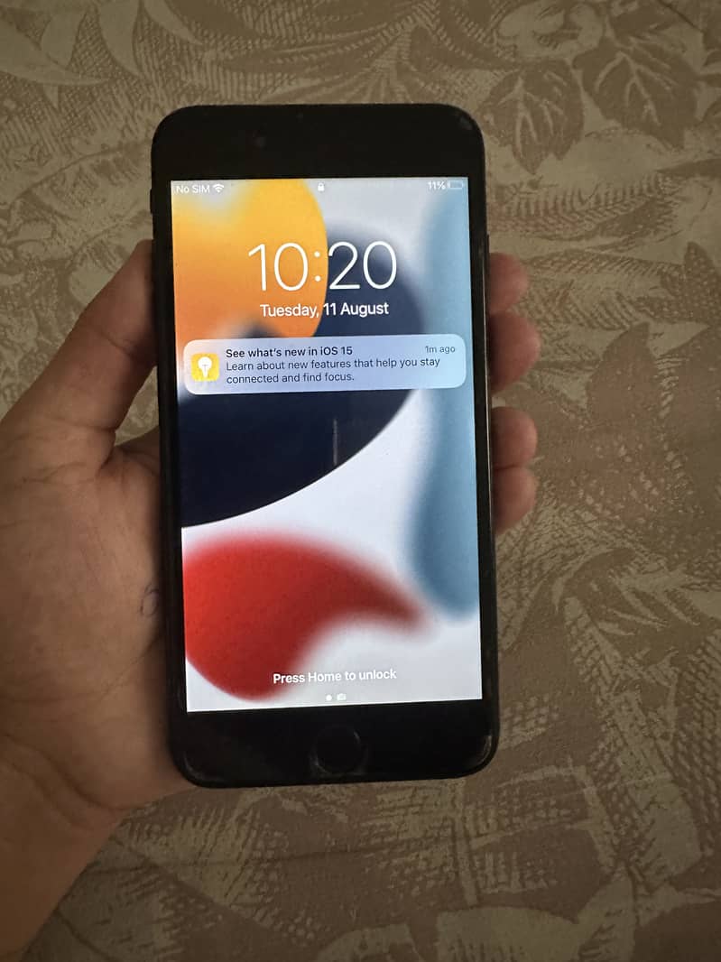 Apple iPhone 7 Plus 1