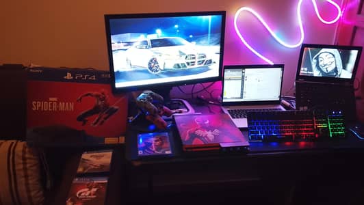 PS4 Slim 1TB spiderman edition with 2 original controllers box pack
