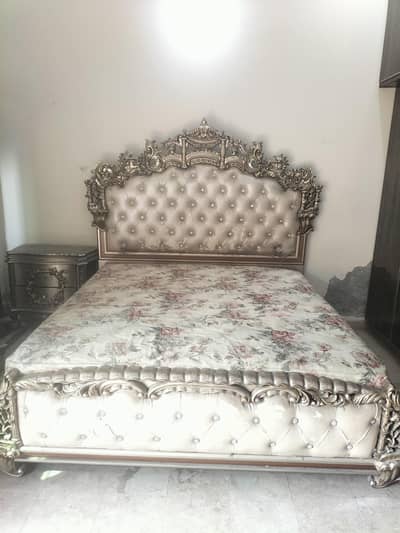 Bed set for sale