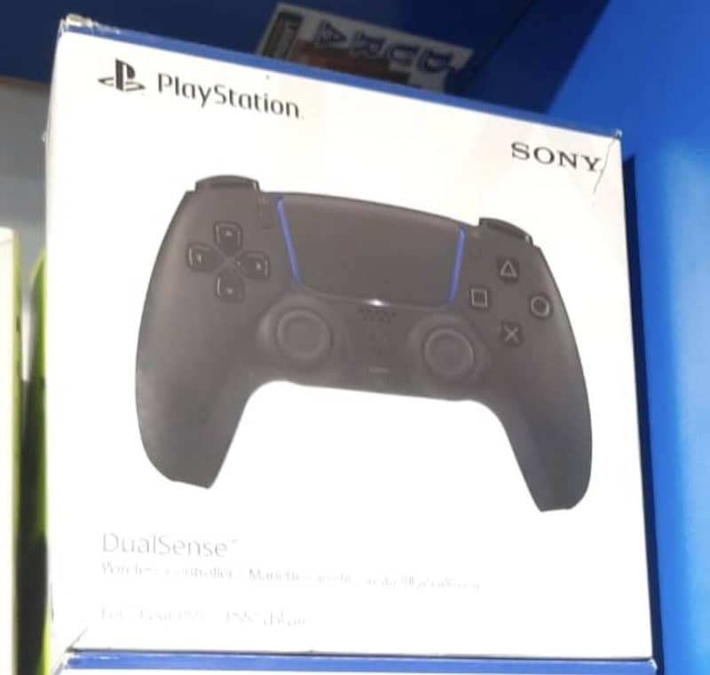 Ps5 controller Black used 4