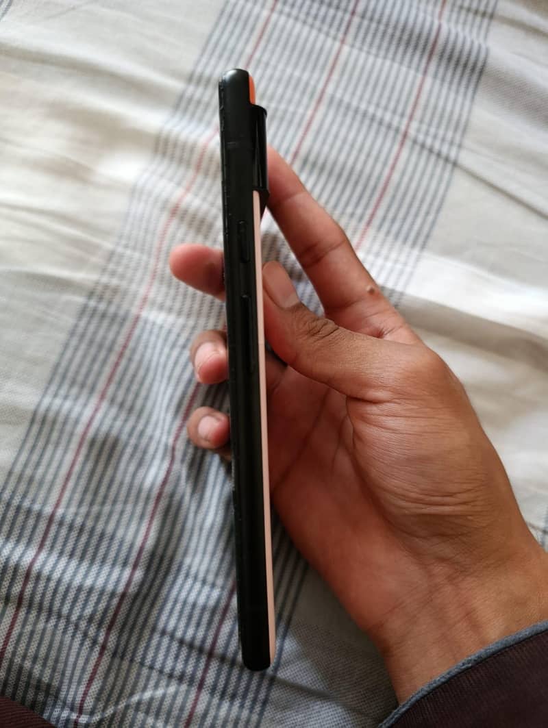 Google Pixel 6 3