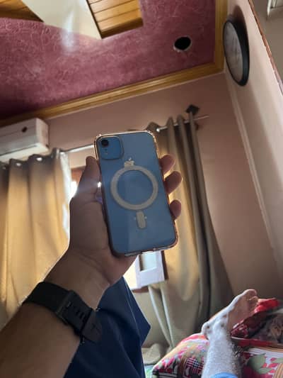 Apple iPhone XR