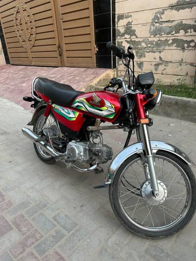 Honda cd 70 2021/22 for sale saaf bike