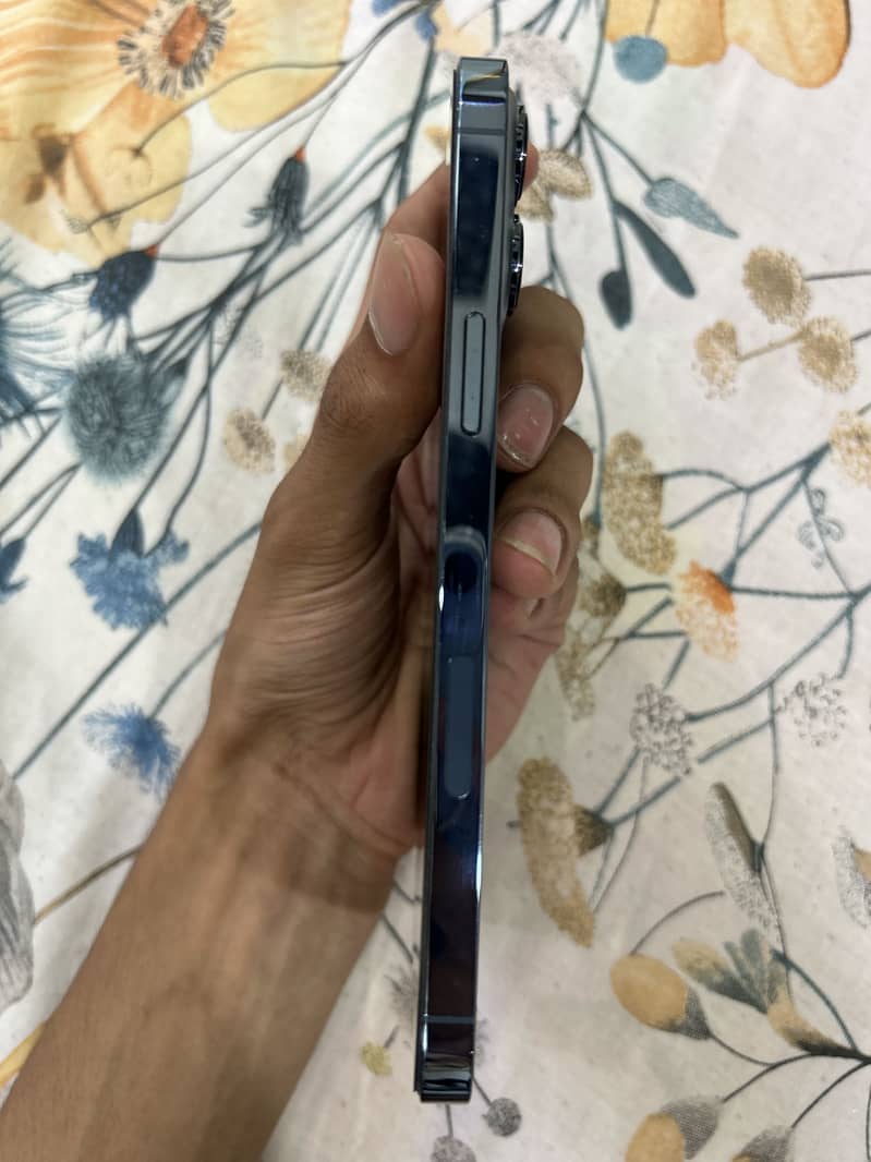 iPhone 13 Pro Max 3