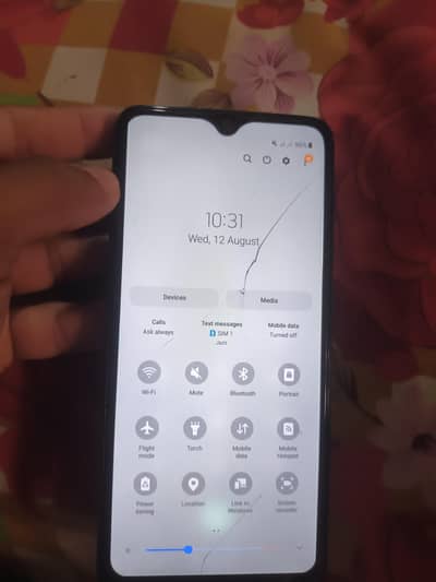 Samsung Mobile A70