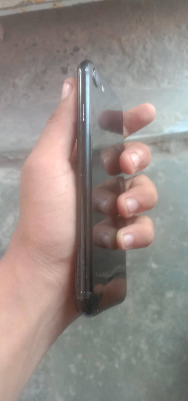 Apple iPhone 7 2