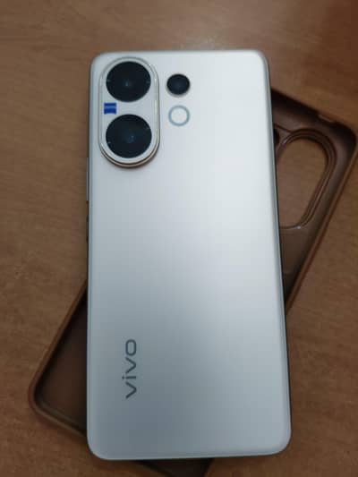 Vivo V60