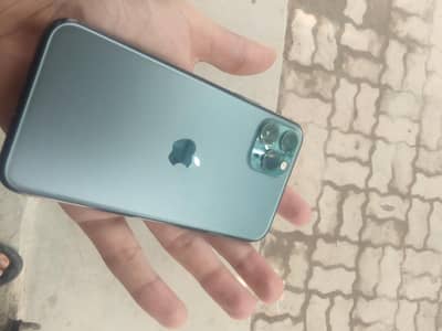 iPhone 11 Pro 256 gb facrty unlock face id on condtion 10/9