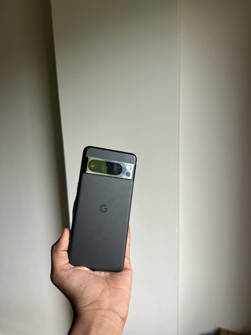Google Pixel 8 Pro 0