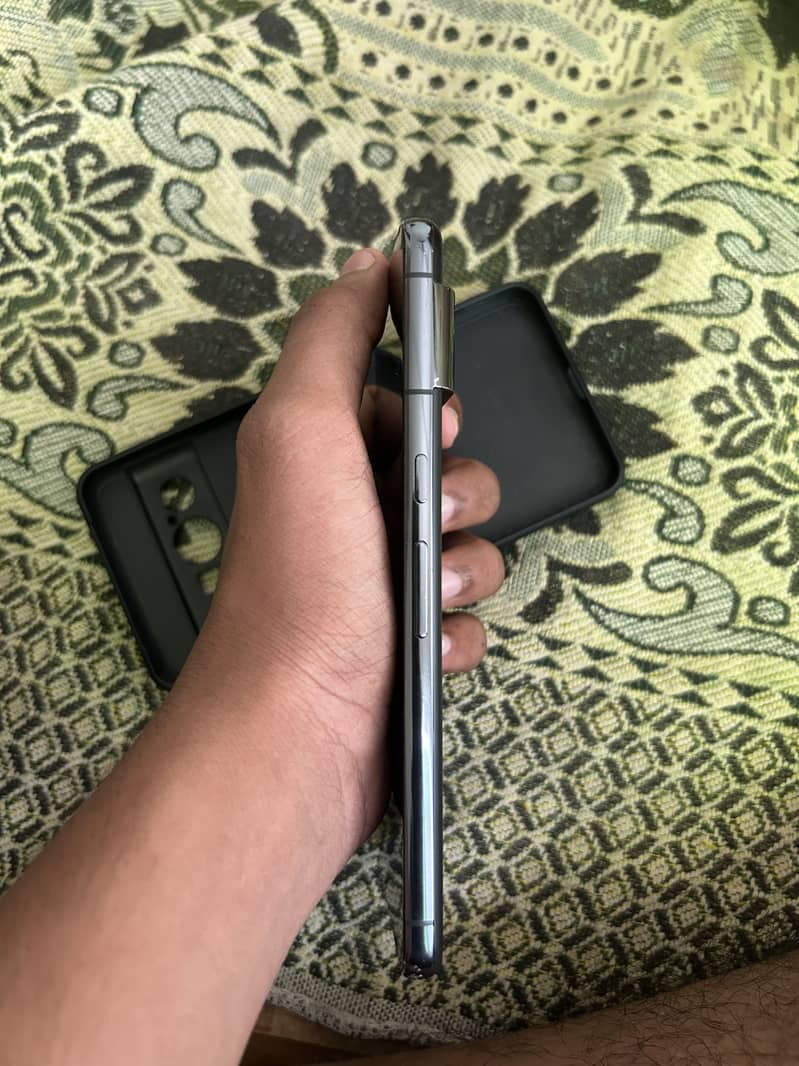 Google Pixel 8 Pro 4