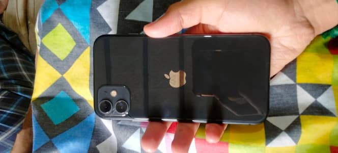Apple iPhone 11 64gb watersealed pack phone