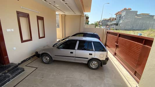 12 Marla house 5 bedroom for rent block A media town Islamabad