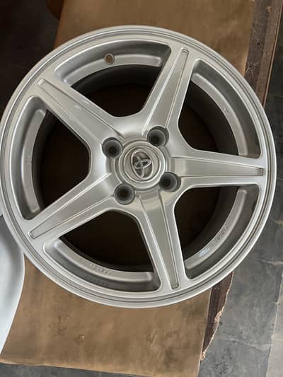 Toyota Altis original star rims