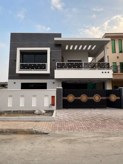 Near future work school. 10 Marla 4 bedroom house available for rent phase 8 sector H bahria town Rawalpindi