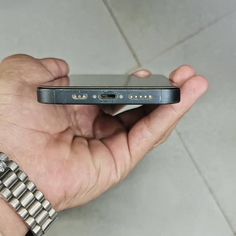 Apple iPhone 13 3