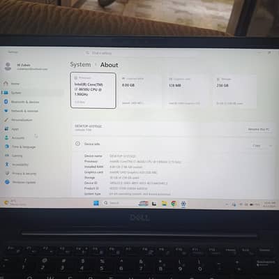 Dell Latitude 7390 i7 - 8th Generation
