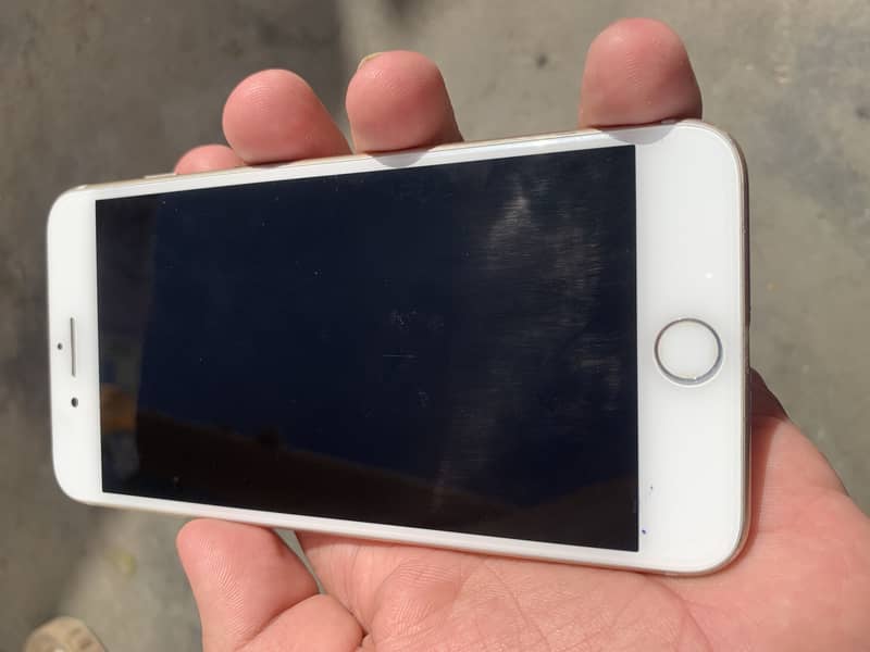 Apple iPhone 7 Plus 0