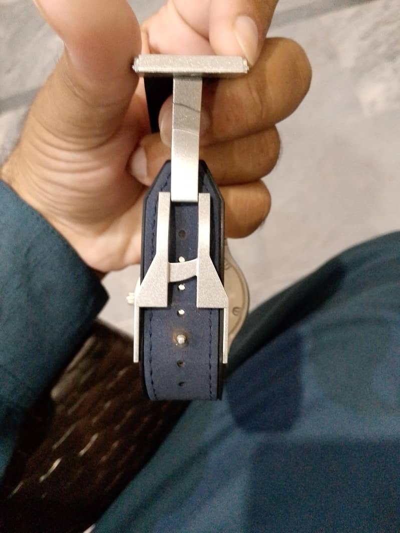 watch 2