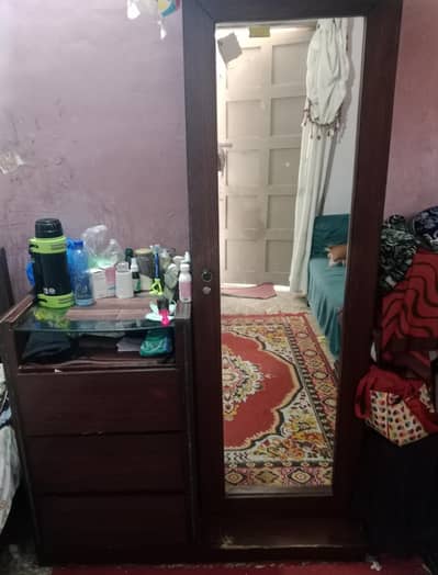 Dressing table
