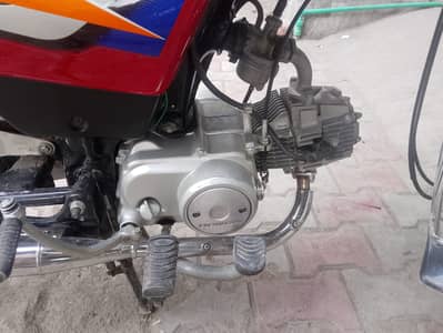 Honda CD 70 2025