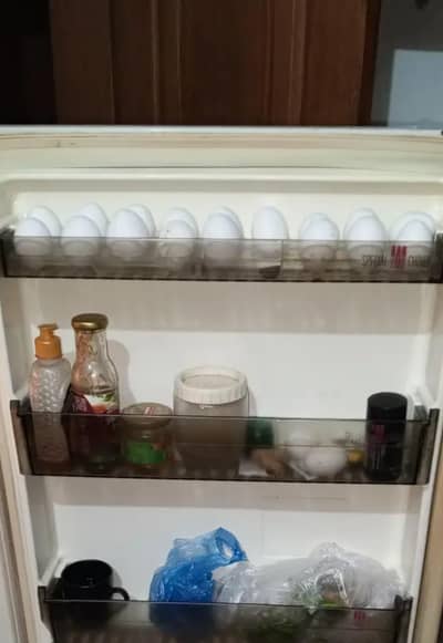 Samsung freezer for sale out class cooling