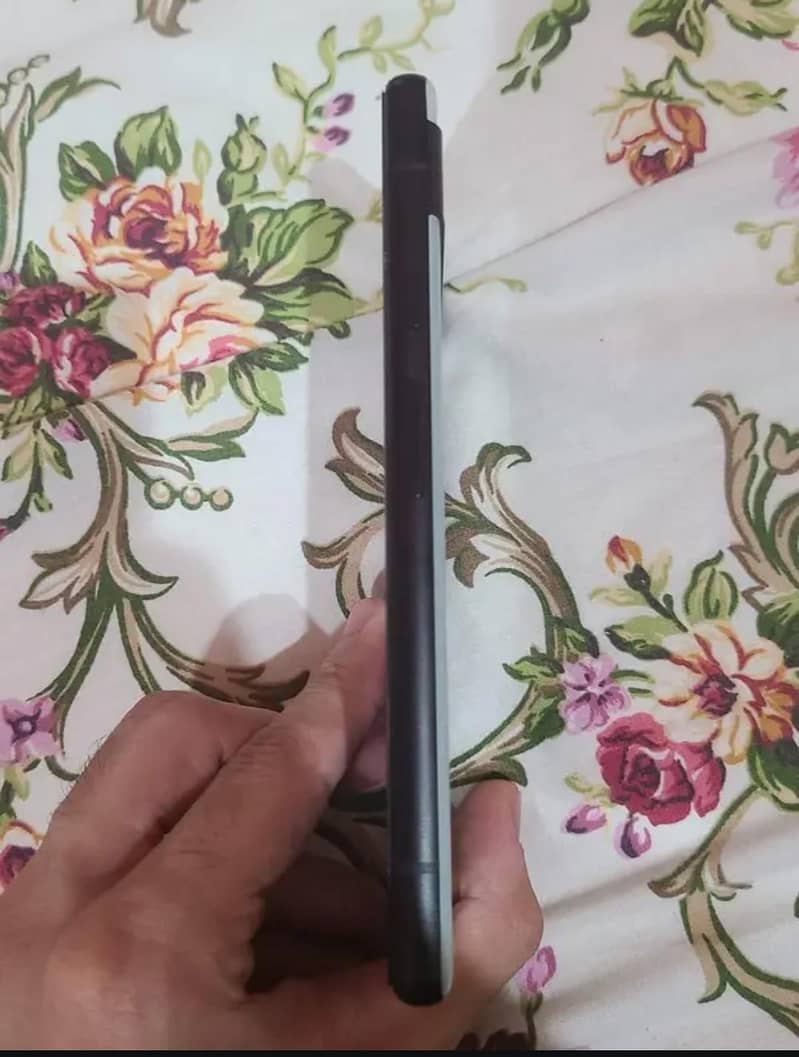 Google Pixel 6a 5