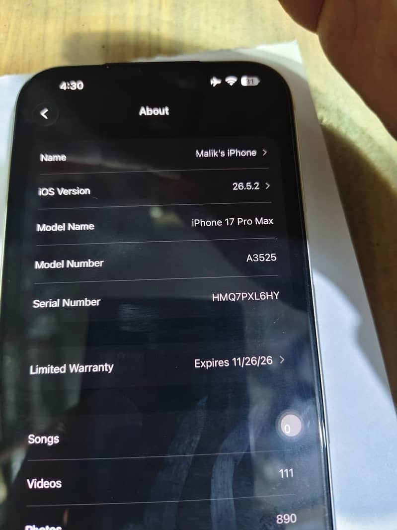 Apple iPhone 17 Pro Max 4