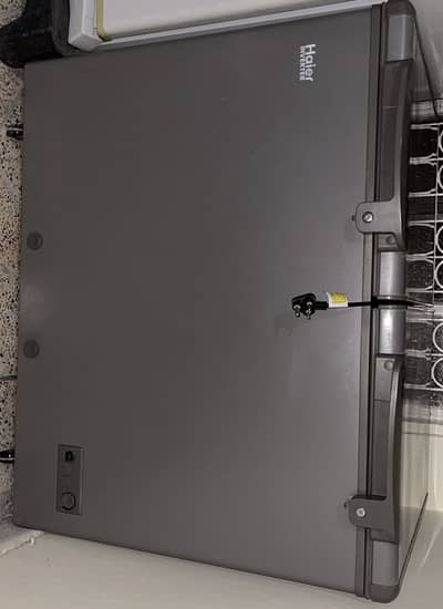 Haier Deep Freezer 325 Liter HDF-325IM Inverter R600a Gray
