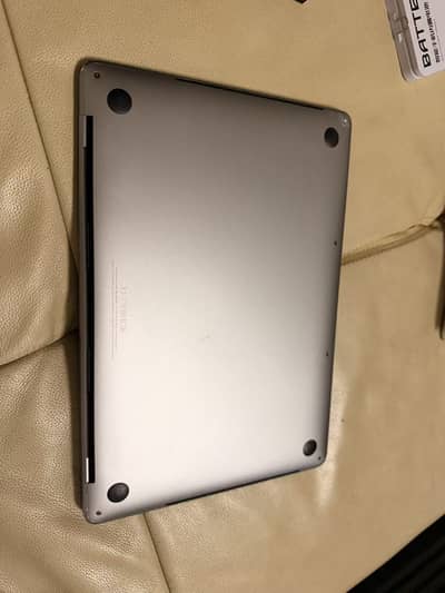 MacBook Pro 2017 keyboard touchpad
