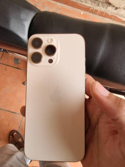 Apple iPhone 16 Pro Max