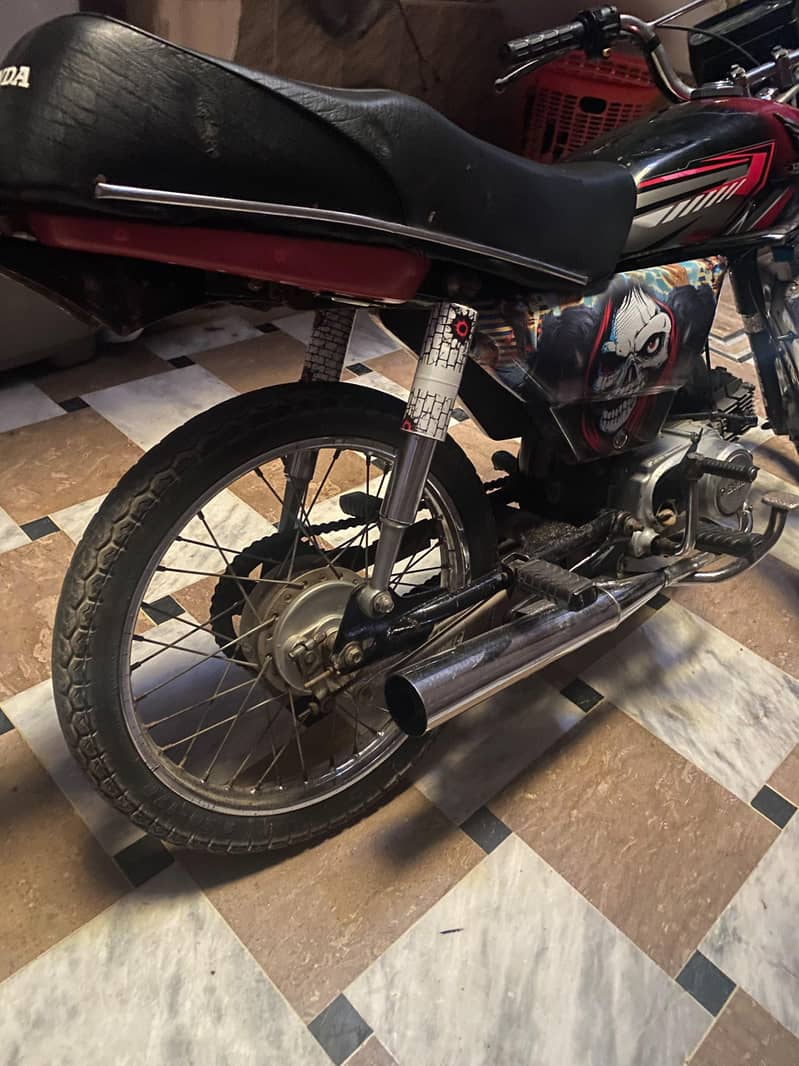 BM70 model 2009 1