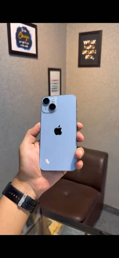 Apple iPhone 14