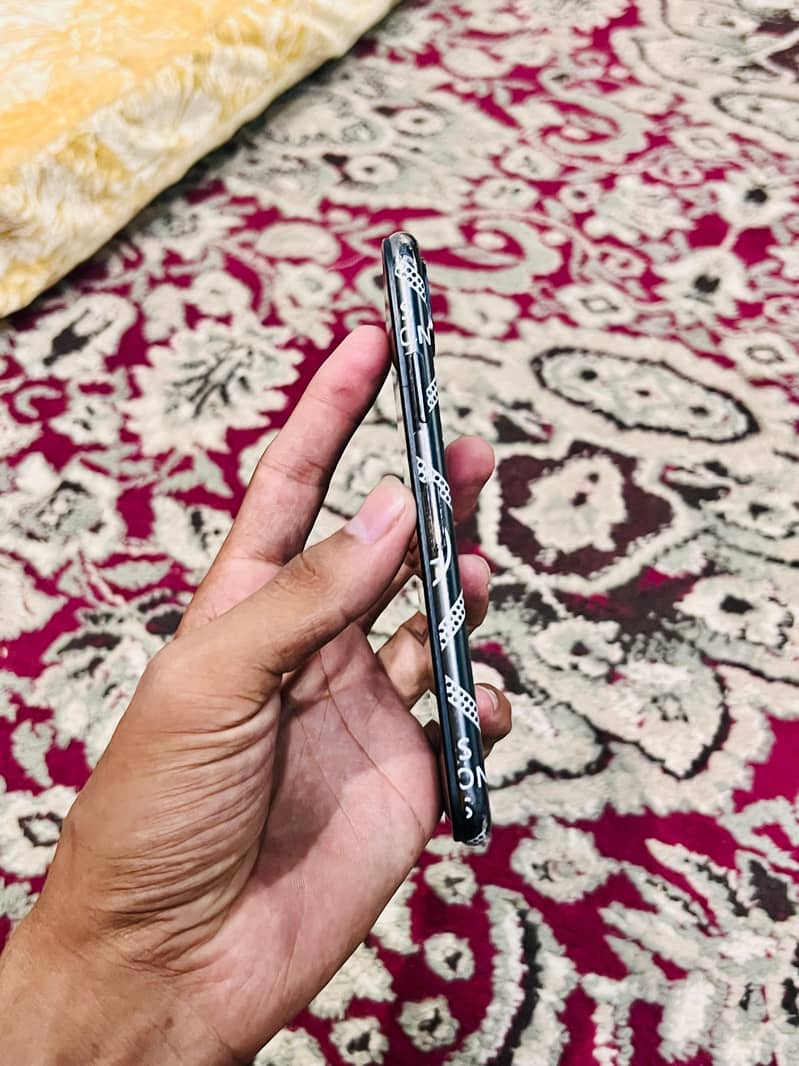 Apple iPhone X 2