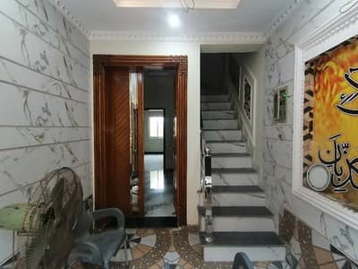 House For sale In Lalazaar Garden Lalazaar Garden