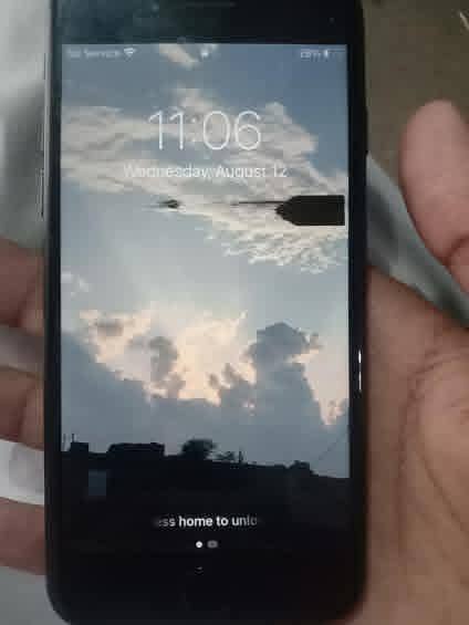 Apple iPhone 7 3