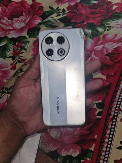 Tecno SPARK 30 Pro
