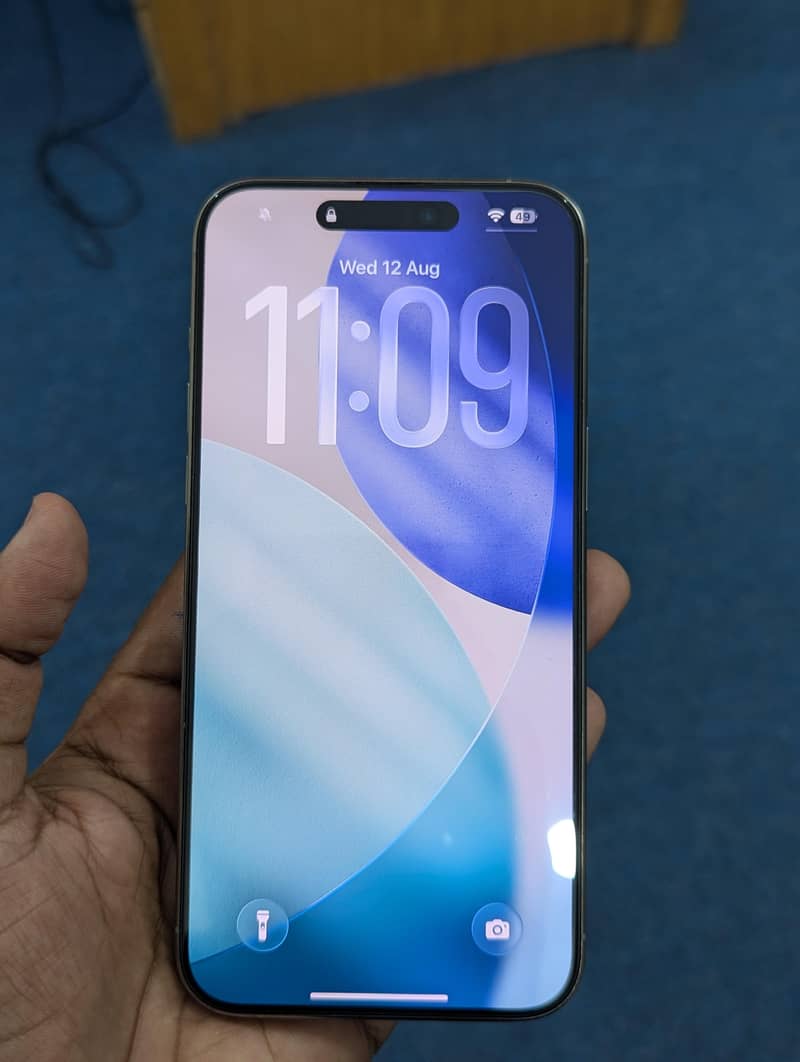 Apple iPhone 15 Pro Max 2