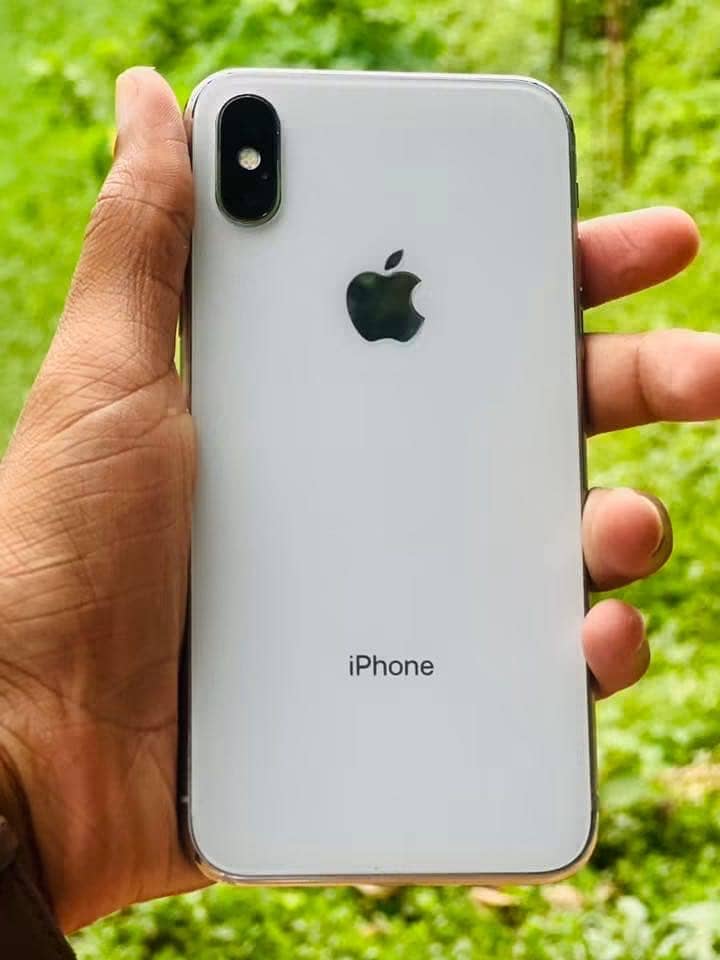Apple iPhone X 4