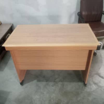 Office chair & tabel