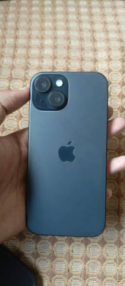 Apple iPhone 15