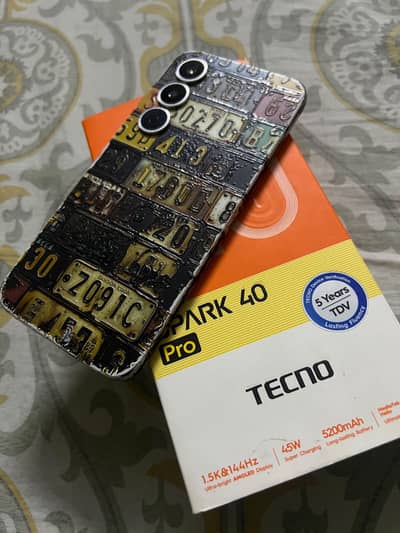 Tecno spark 40 pro