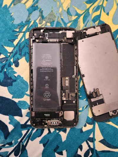 Apple iPhone 7 all parts avial