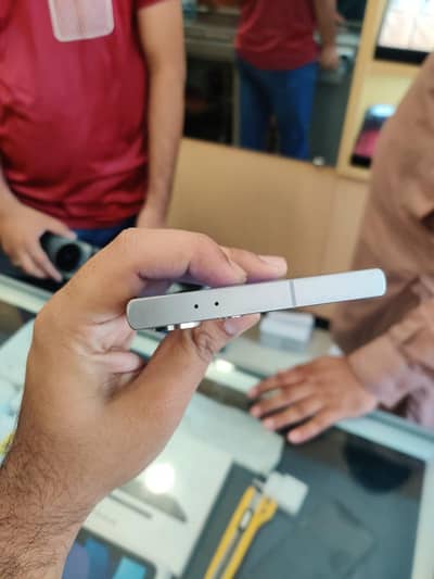 Samsung Mobile S24 Ultra non pta