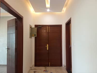 10 Marla Flat For Rent In Askari