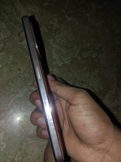 Vivo Y28
