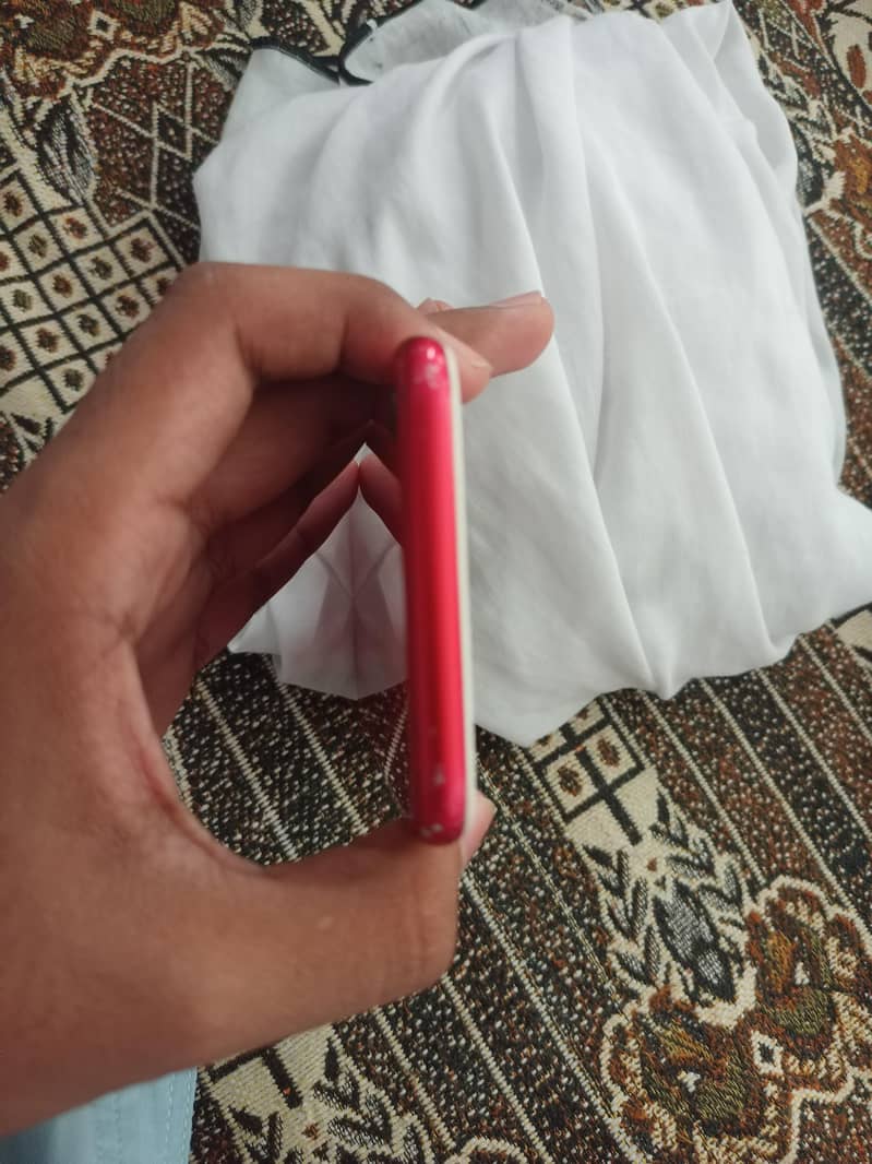 Apple iPhone 8 5