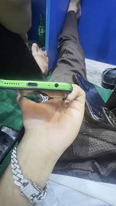 Infinix Hot 12