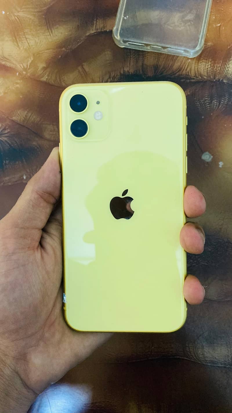 Apple iPhone 11 4