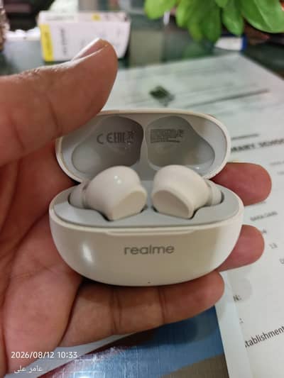 realme earbuds just like new with complete box